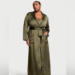 Victoria’s Secret Bridal Luxe Satin Long Robe - Olive Green NWOT